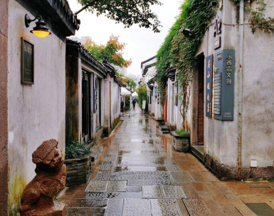 央视有请!云南农大丁同学要开着拖拉机上春晚